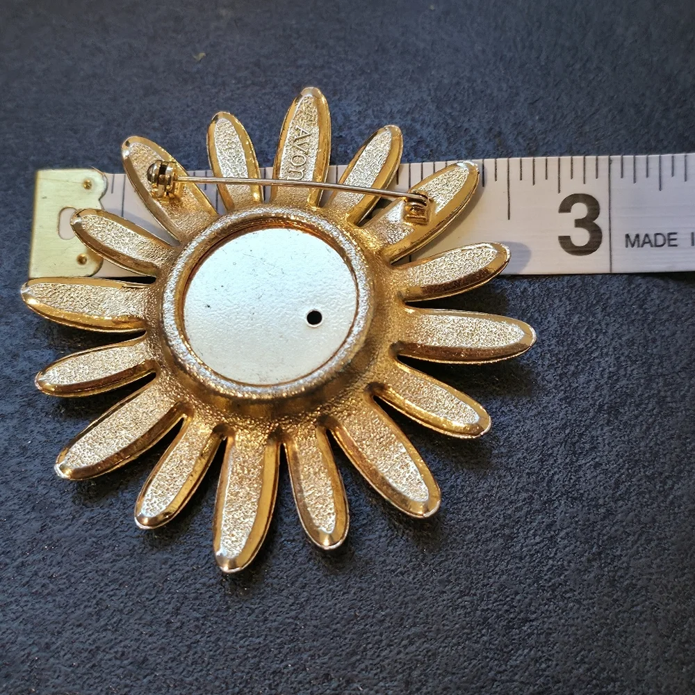 Avon Vintage 1970s Perfume brooch